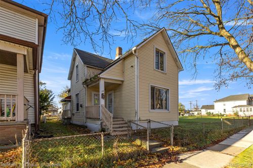 28 E James St, River Rouge, MI, 48218-1409 | Card Image