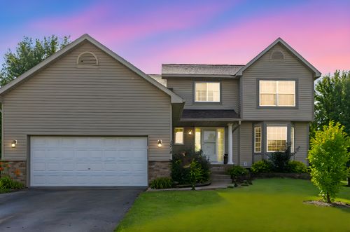 1514 Sun Bird Ln, Faribault, MN, 55021-7089 | Card Image