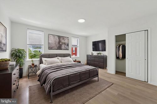 5-1626 N 17th St, Philadelphia, PA, 19121-3206 | Card Image