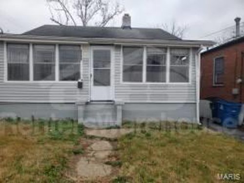 5832 Janet Ave, Jennings, MO, 63136-3629 | Card Image