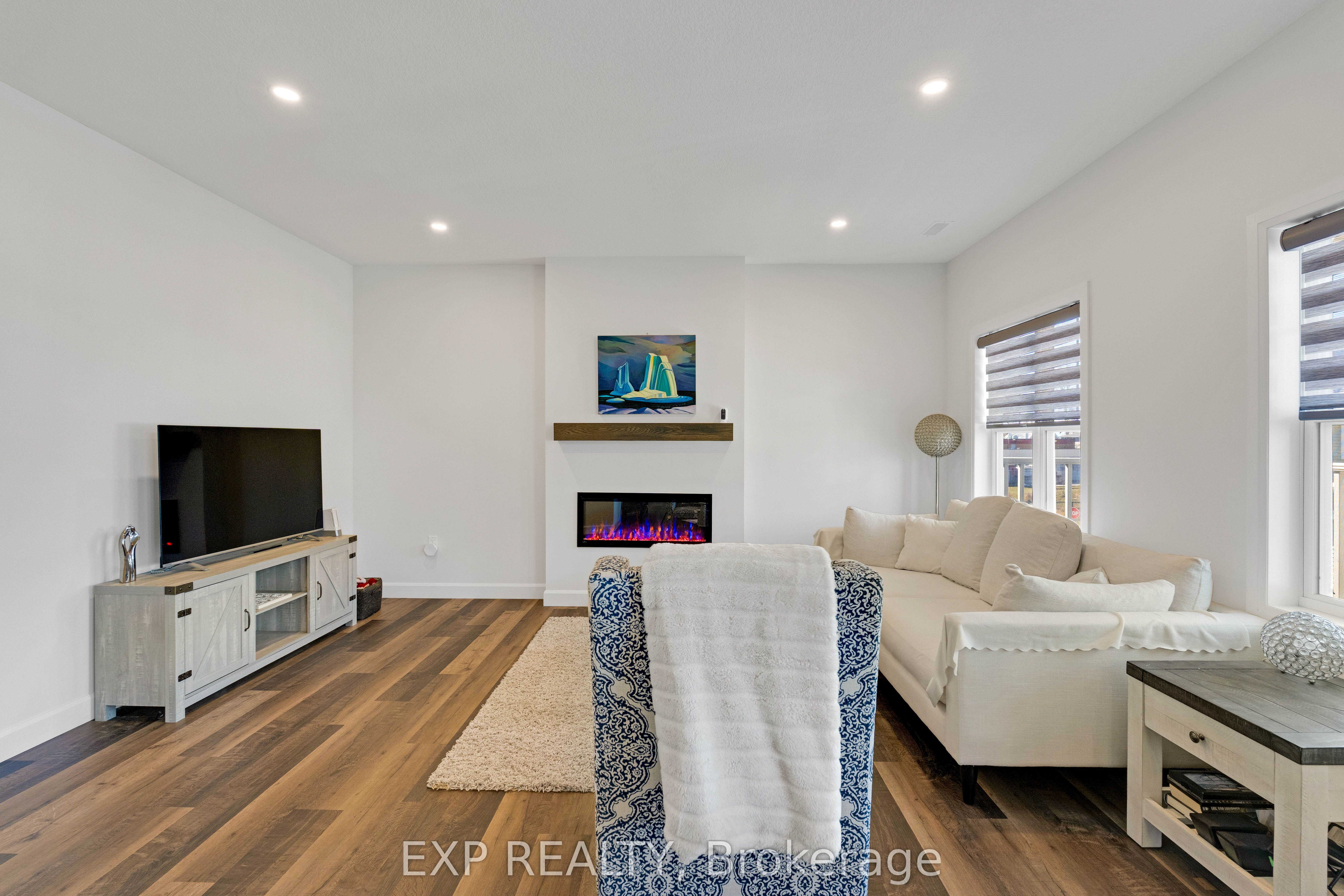 Residential in Fort Erie 5