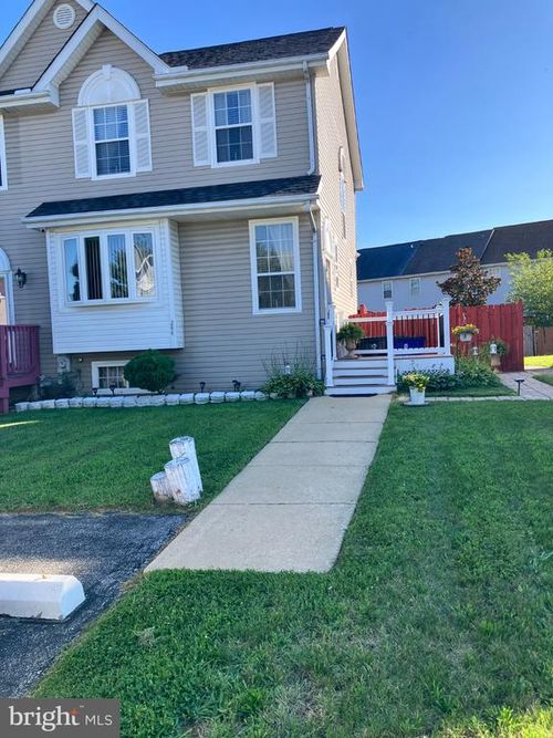 244 Auckland Dr, Newark, DE, 19702-6209 | Card Image