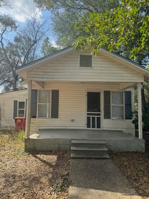 1028 N Brett St, Crestview, FL, 32536-2604 | Card Image