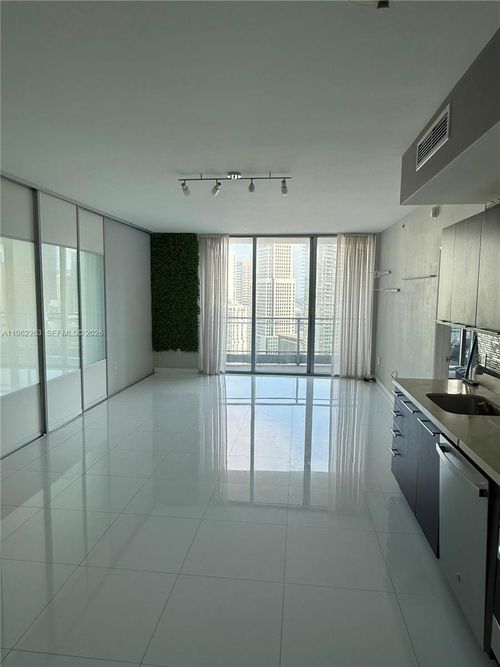 3203-90 Sw 3rd St, Miami, FL, 33130 | Card Image