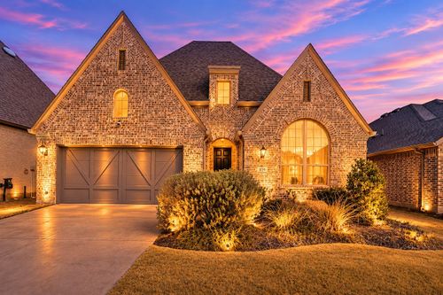 829 Pier St, Aubrey, TX, 76227-1922 | Card Image