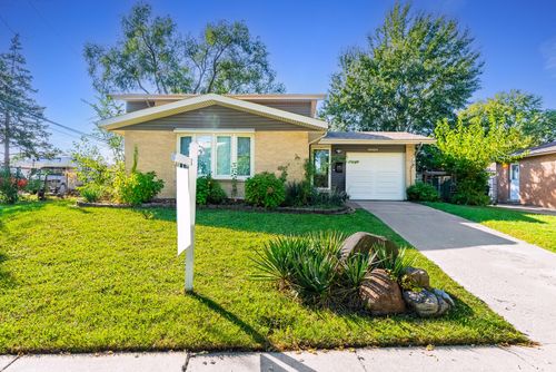 16524 Brockton Ln, Oak Forest, IL, 60452-4319 | Card Image