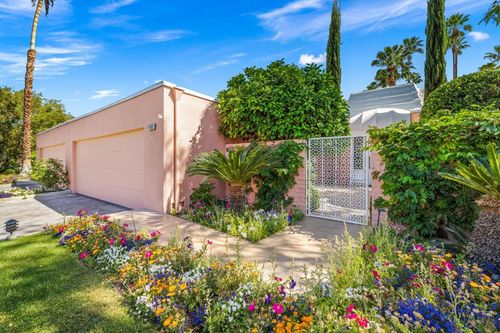 47432 Medina Dr W, Palm Desert, CA, 92260-5854 | Card Image