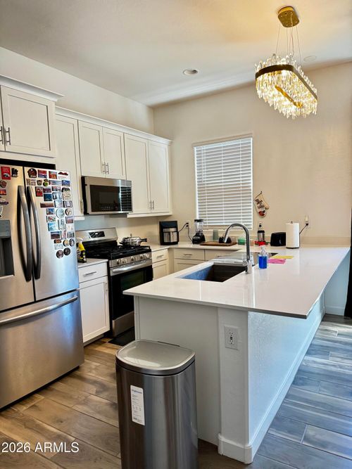 3173 W Peak View Rd, Phoenix, AZ, 85083-5910 | Card Image