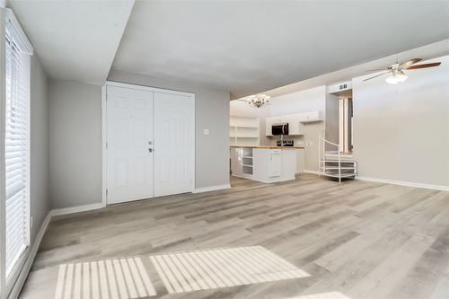 d33-5918 Lago Vista Way, Lago Vista, TX, 78645-5816 | Card Image