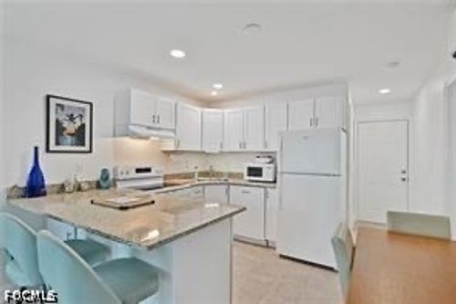 131 Eucalyptus Ct, FORT MYERS BEACH, FL, 33931-3615 | Card Image