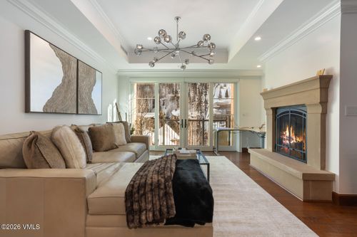 r303-728 W Lionshead Cir, Vail, CO, 81657-5069 | Card Image