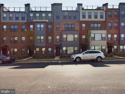 43801 Middleway Ter, ASHBURN, VA, 20147-7050 | Card Image