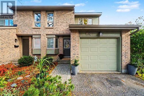10-710 Coronation Avenue, Ottawa, ON, K1G4G7 | Card Image