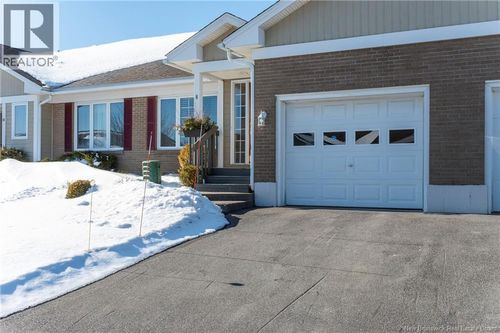 8 Abbie Pl, Saint John, NB, E2M5T3 | Card Image