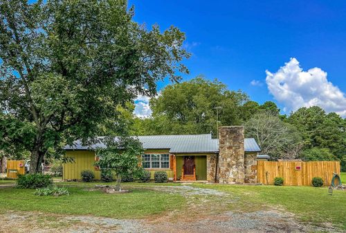 8227 N Kings Hwy, Texarkana, TX, 75503-4898 | Card Image