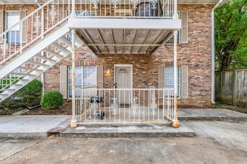 apt-40-904 N Montgomery Street, Starkville, MS, 39759 | Card Image