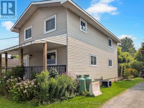 3782 Old Orchard St, Apple Hill, ON, K0C1B0 | Card Image