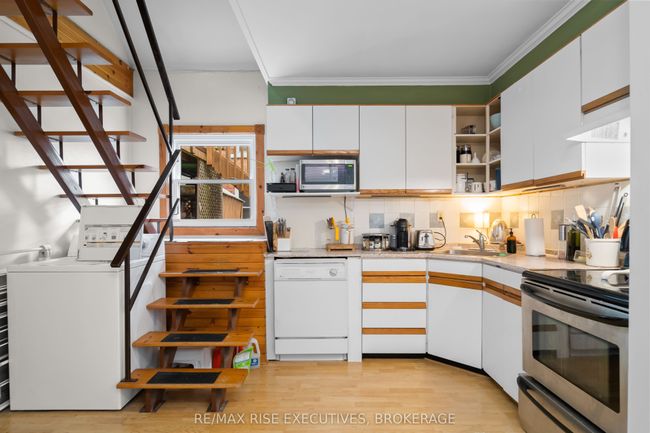 98 Mack St, House other with 2 bedrooms, 1 bathrooms and 1 parking in Kingston ON | Image 11