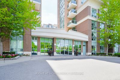 PH14 - 11 Michael Power Pl, Condo with 1 bedrooms, 1 bathrooms and 1 parking in Etobicoke ON | Image 2