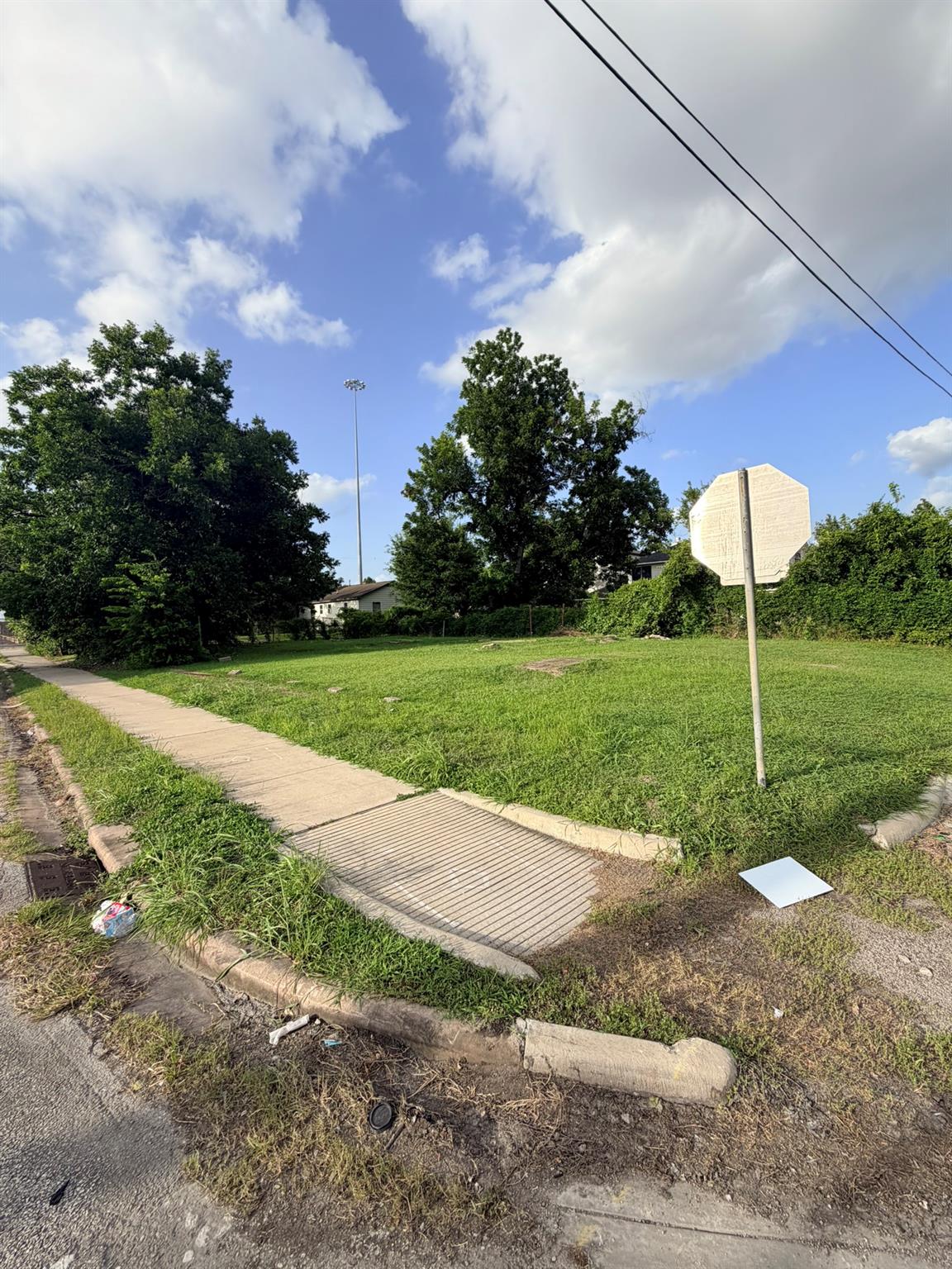 4701 Market St, Houston, TX 77020