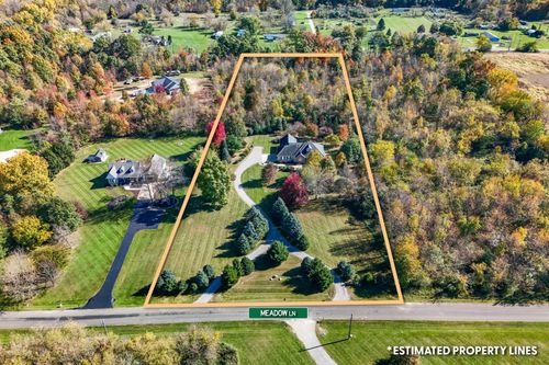 1633 Meadow Ln, Hillsdale, MI, 49242-8739 | Card Image