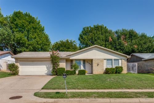 3124 Whisperwood Ln, Bedford, TX, 76021-3745 | Card Image