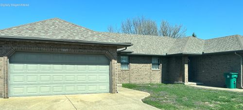 1011-1000-1011 E 15th St, Mountain Grove, MO, 65711-1176 | Card Image