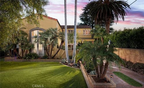 410 W 19th St, Santa Ana, CA, 92706-2502 | Card Image