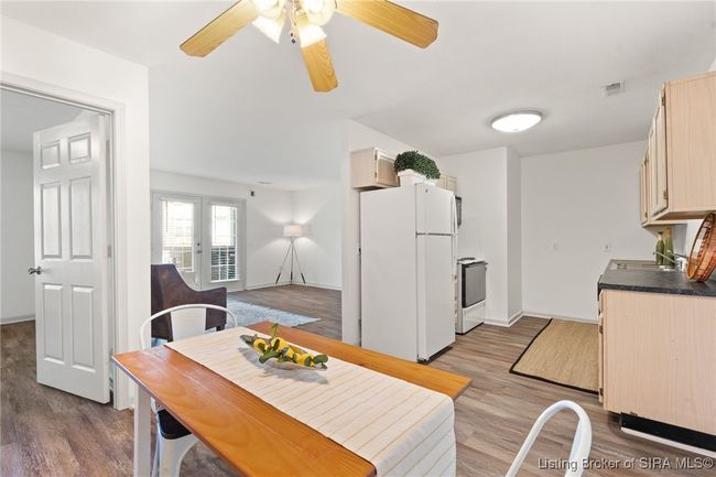 207 Colonial Club Dr, Condo with 2 bedrooms, 2 bathrooms and null parking in New Albany IN | Image 11