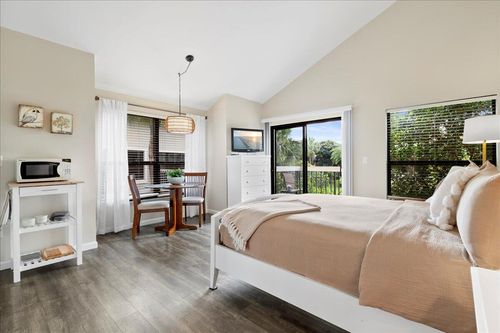540-11863 Wimbledon Cir, Wellington, FL, 33414-6037 | Card Image
