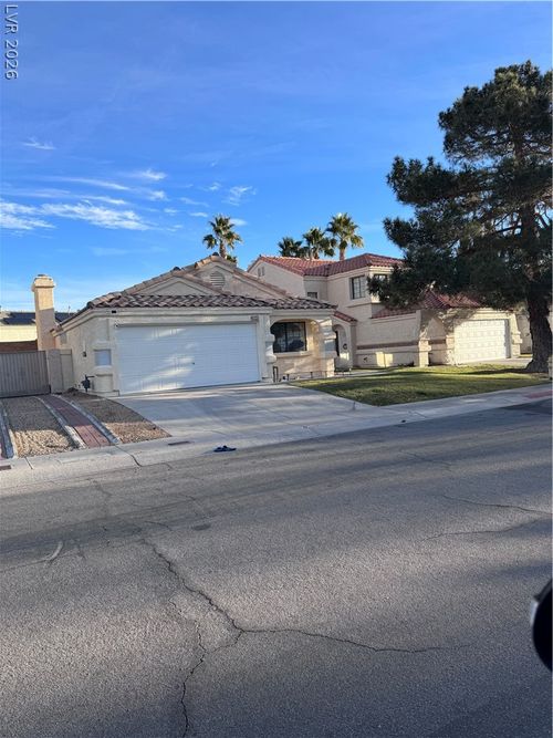 2044 Waverly Cir, Henderson, NV, 89014-4566 | Card Image