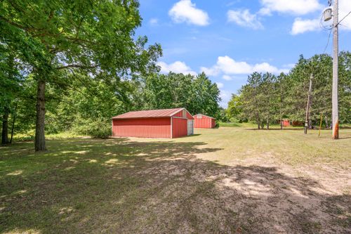11592 80th Ave, Mecosta, MI, 49332-9748 | Card Image
