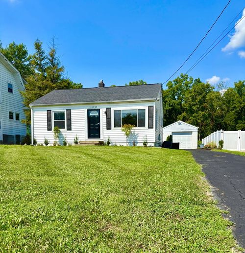 10921 Chesterwood Ct, Cincinnati, OH, 45246 | Card Image
