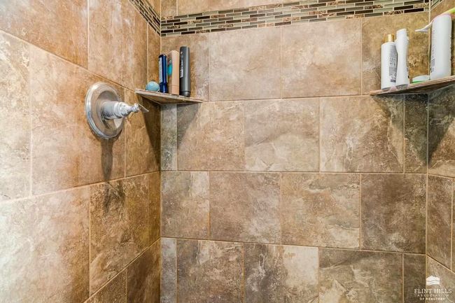5630 Edgewater Rd, House other with 3 bedrooms, 2 bathrooms and null parking in Wamego KS | Image 12