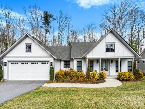 215 Lindsey Farm Dr, Flat Rock, NC, 28731-1089 | Card Image