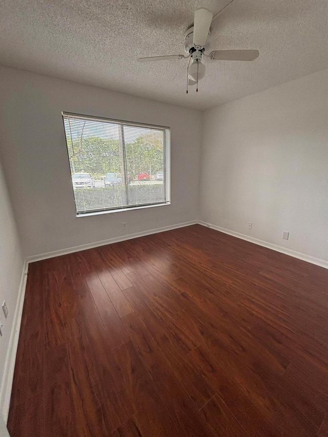 APT-107 - 4820 Lucerne Lakes Blvd W, Condo with 2 bedrooms, 2 bathrooms and null parking in Lake Worth FL | Image 11