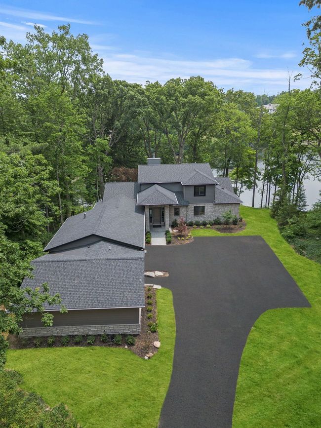 3511 Lakecrest Dr, House other with 4 bedrooms, 4 bathrooms and null parking in Bloomfield Hills MI | Image 8