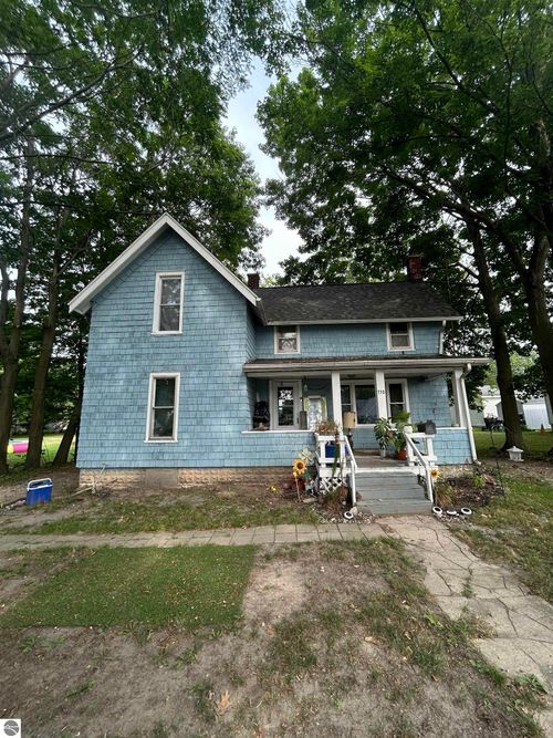 110 N Grover Ave, Alma, MI, 48801-2512 | Card Image