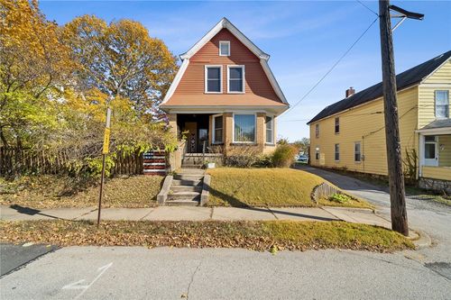 17 E Gaskill Ave, Jeannette, PA, 15644-3347 | Card Image