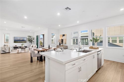 241 Proctor, Irvine, CA, 92602 | Card Image