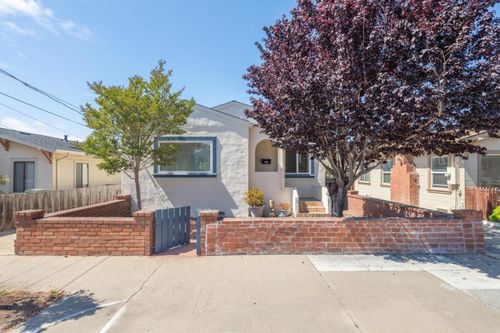 1261 3rd St, Monterey, CA, 93940-3335 | Card Image
