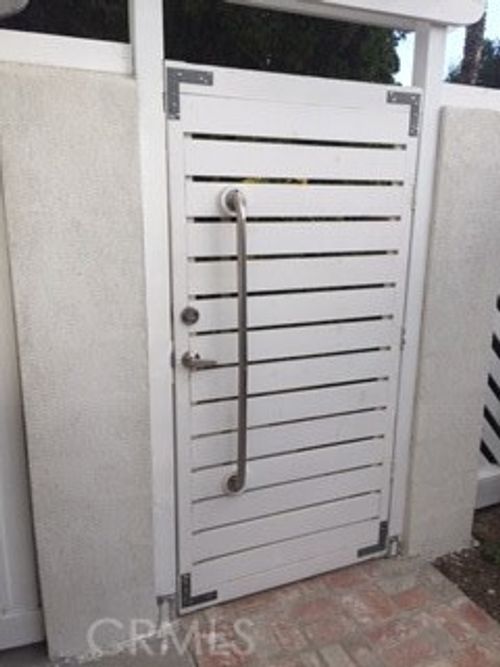 26027 Edenpark Dr, Calabasas, CA, 91302-1012 | Card Image