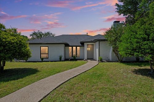 5856 Winding Woods Trl, Dallas, TX, 75227-2815 | Card Image