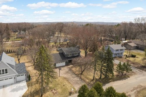 3645 Laurel Dr, Wayzata, MN, 55391-3228 | Card Image