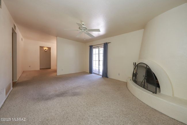 Living Room | Image 13