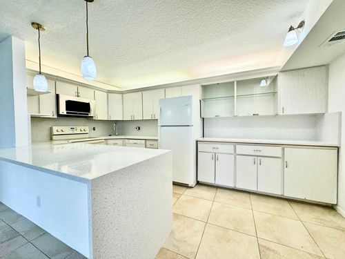 apt-b2-3744 Savoy Ln, West Palm Beach, FL, 33417-1161 | Card Image