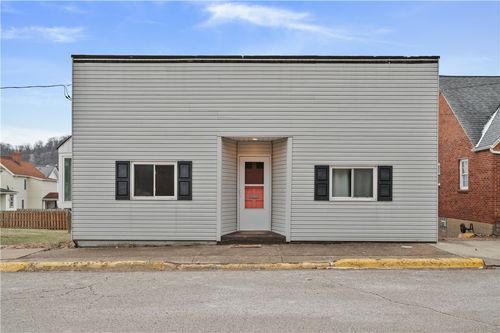 744 Lincoln Ave, Springdale, PA, 15144-1543 | Card Image