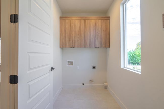 Laundry Room | Image 19