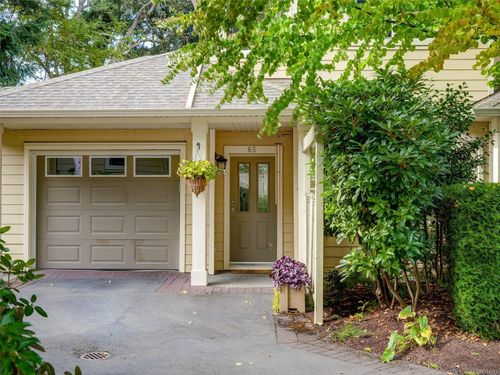 65-850 Parklands Dr, Esquimalt, BC, V9A4S3 | Card Image