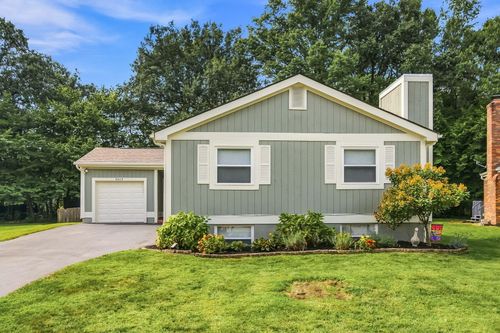 8819 Greenburg Dr, Powell, OH, 43065-9074 | Card Image